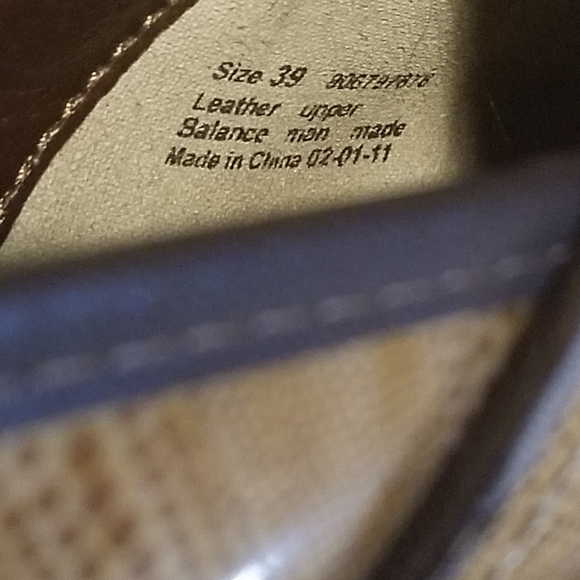 Dansko Women's Clogs size 8.5-9 - Picture 9 of 12